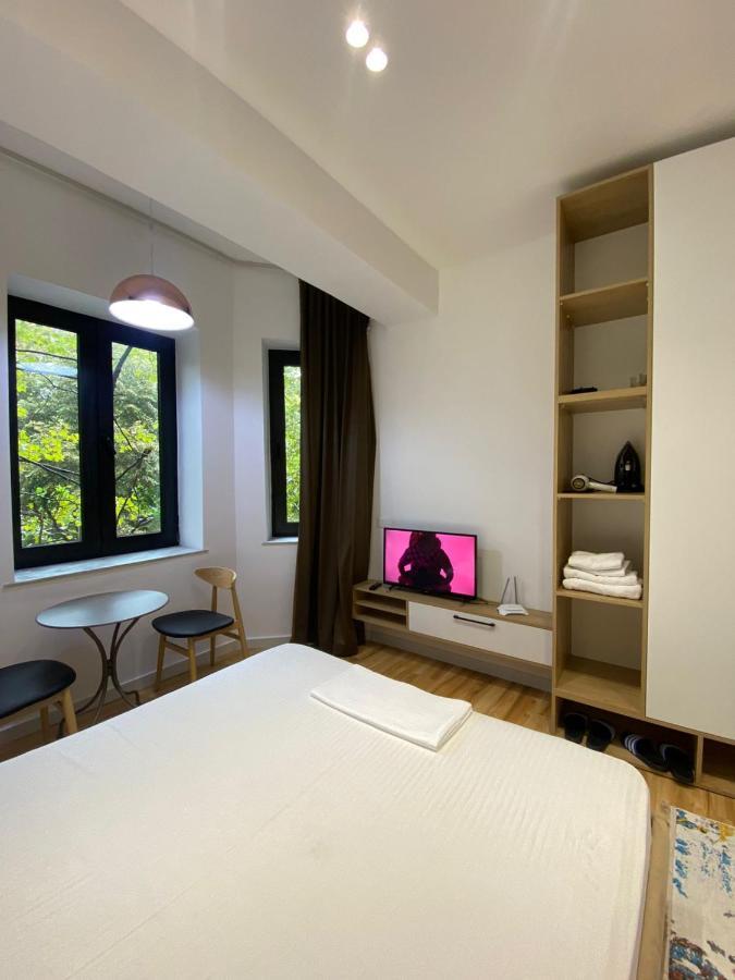 Luxury Apartments Blloku Tirana Exteriör bild