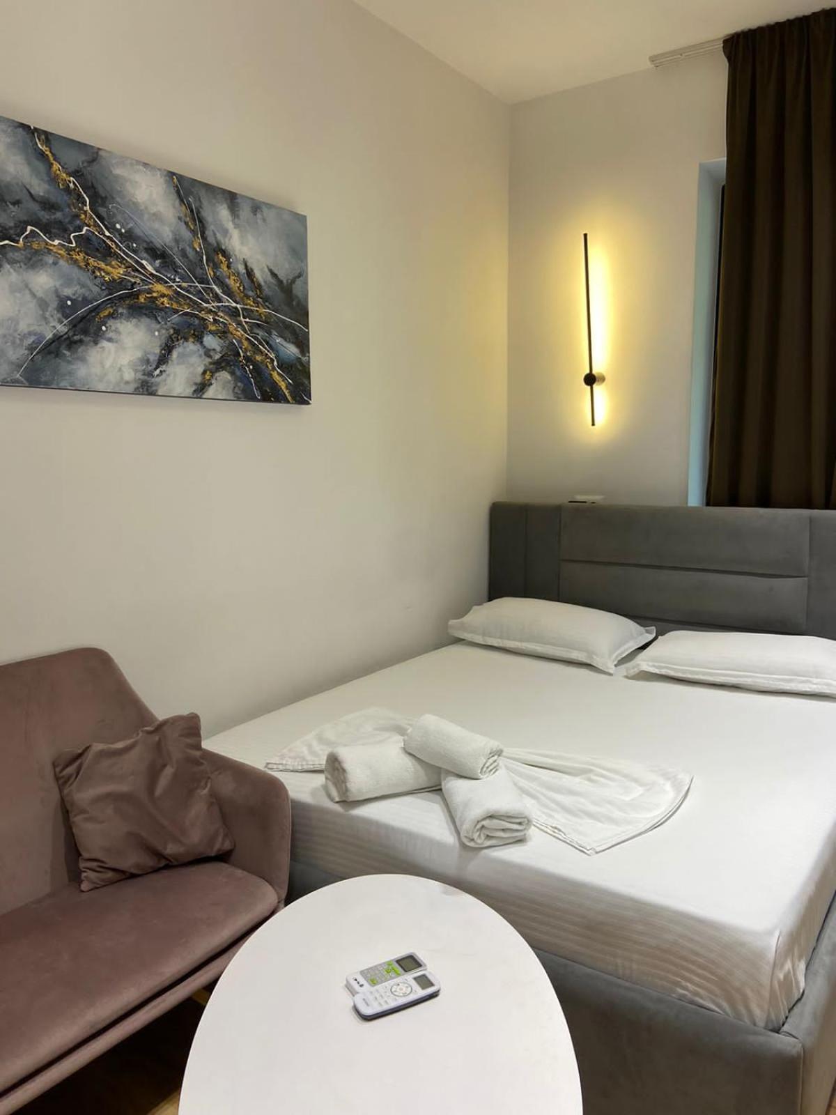 Luxury Apartments Blloku Tirana Exteriör bild